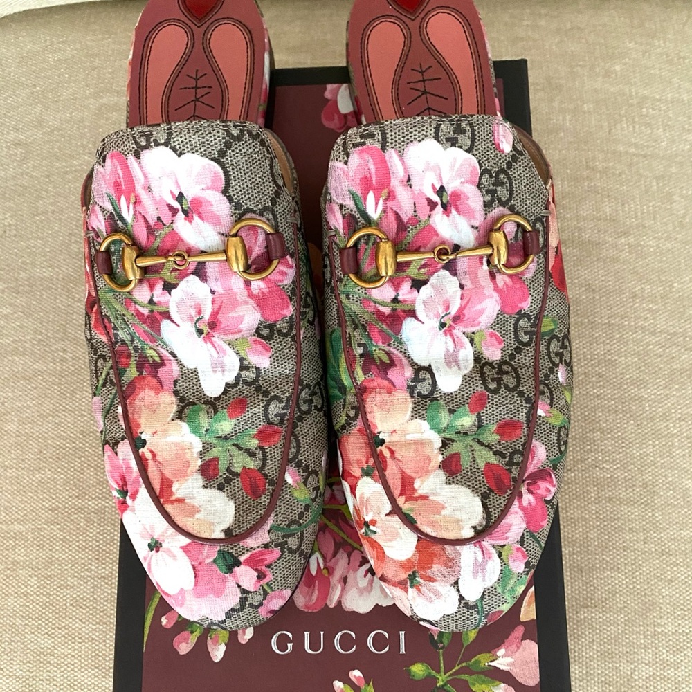 Gucci Princetown Bloom floral slides mules  39 8